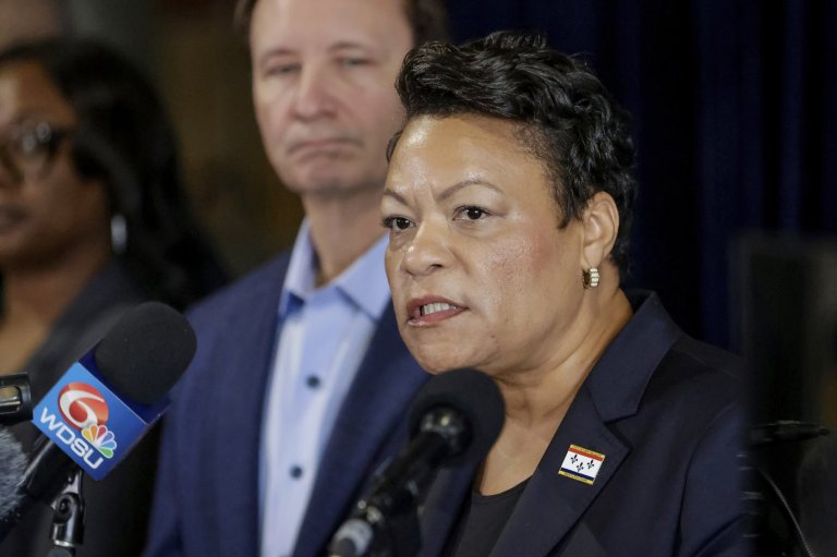 New Orleans mayor to appear in court on corruption charges tied to alleged affair | iNFOnews.ca