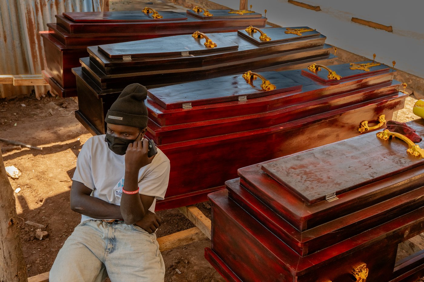 Congo curtails funeral wakes in Ebola outbreak as WHO upgrades risk assessment | iNFOnews.ca