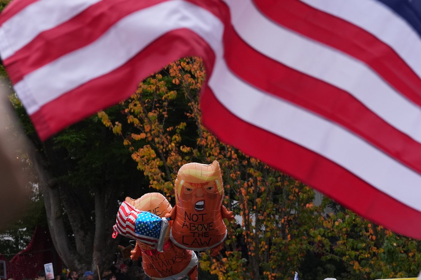 Photos show ‘No Kings’ rallies against Trump across the US and in Europe | iNFOnews.ca