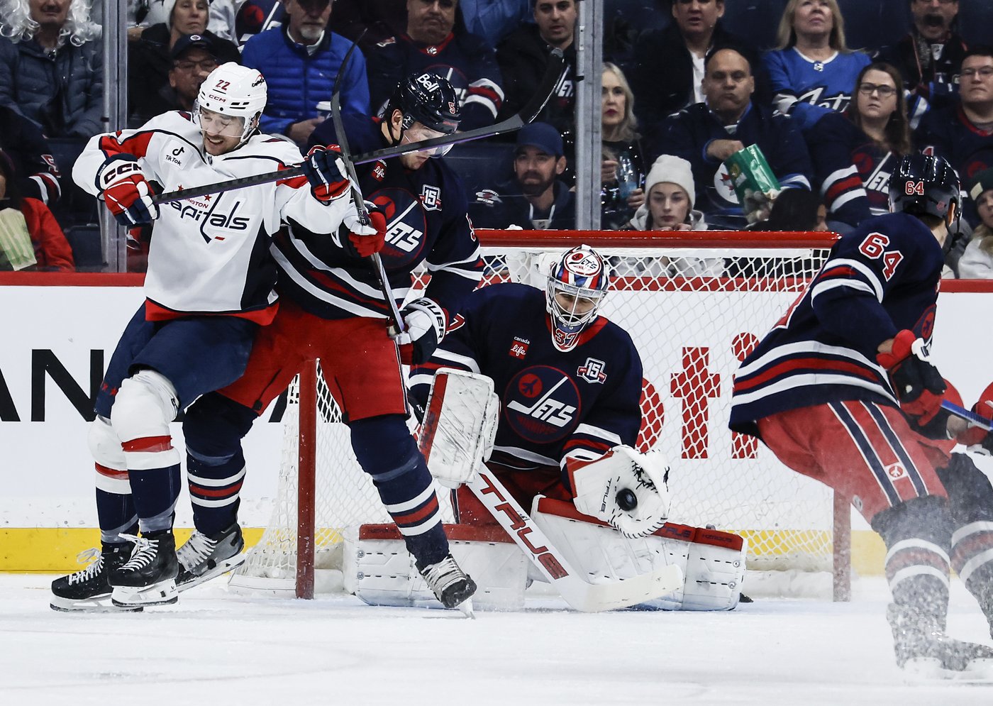 Vilardi props up Jets with two goals in 5-1 win over Capitals | iNFOnews.ca