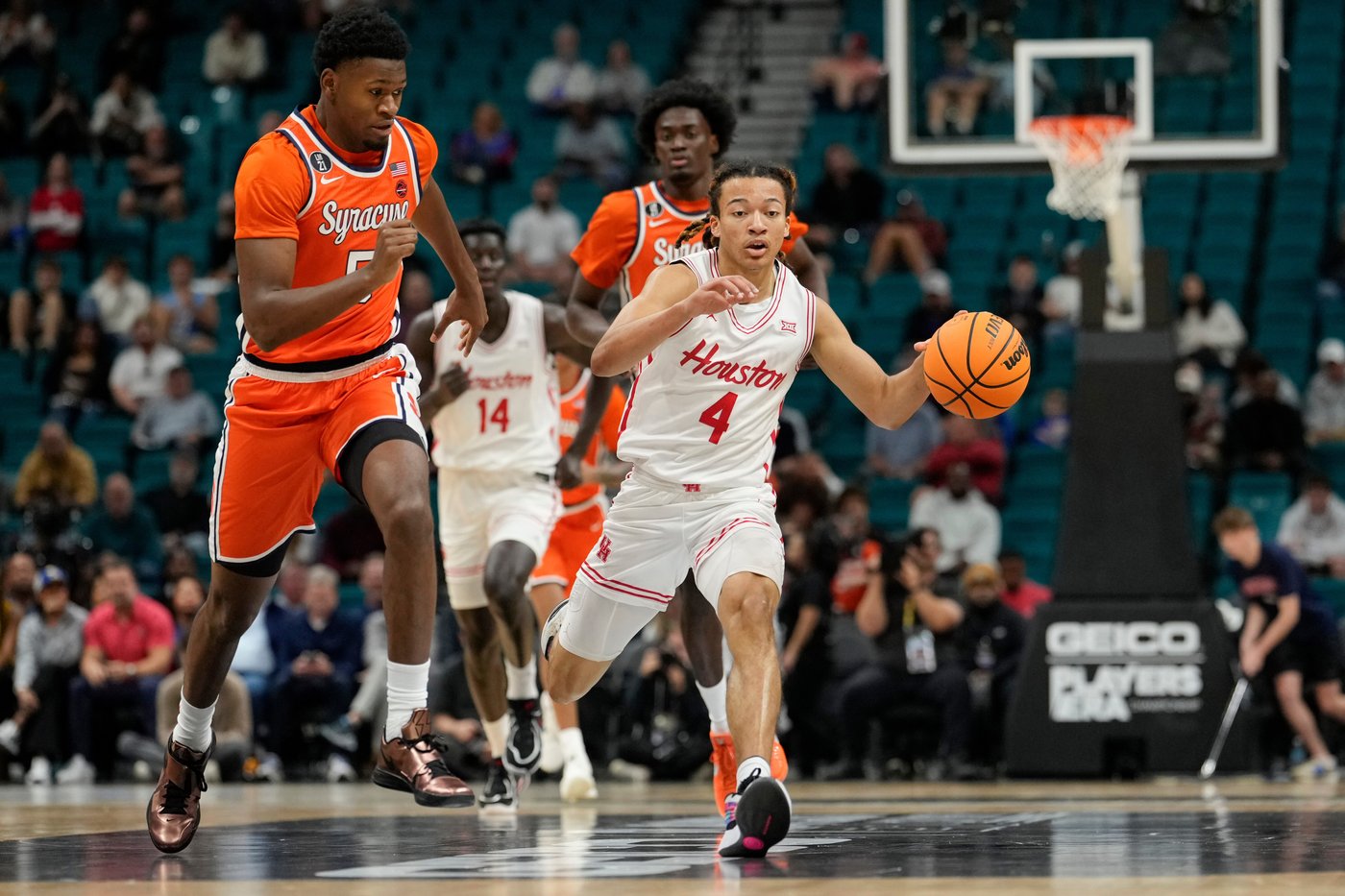 Sharp and Uzan shine in OT as No. 3 Houston outlasts Syracuse 78-74 at Players Era | iNFOnews.ca Sharp and Uzan shine in OT as No. 3 Houston outlasts Syracuse 78-74 at Players Era | iNFOnews.ca