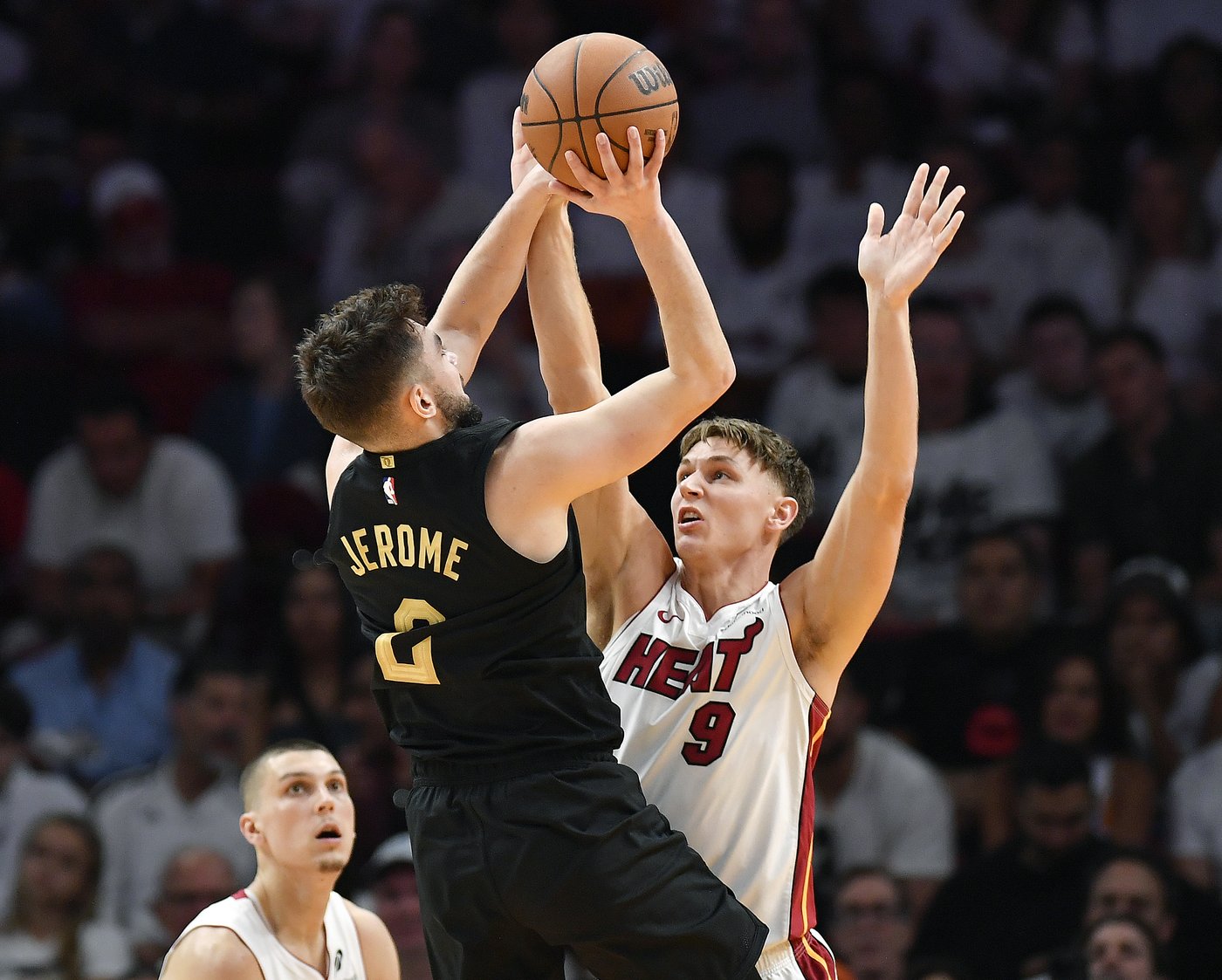 Monday's NBA games: Cavaliers-Heat and Rockets-Warriors | iNFOnews.ca