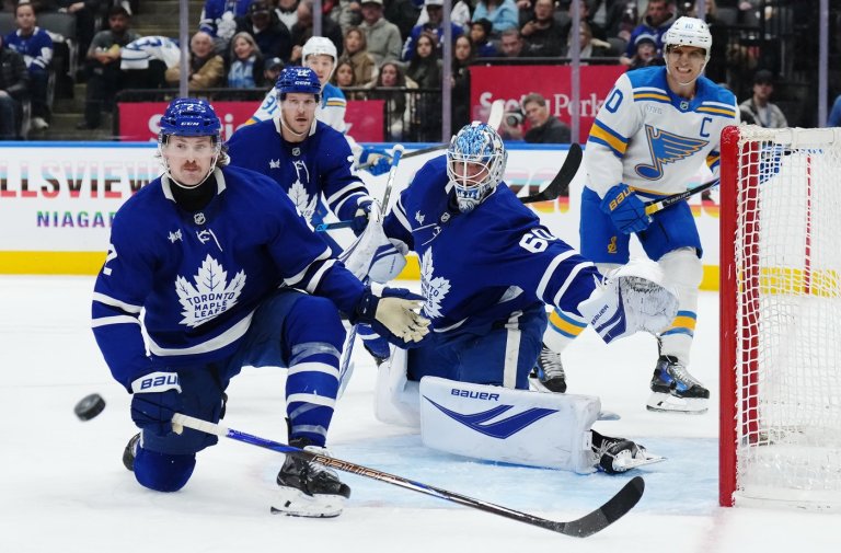 Maple Leafs trade Woll, Benoit to Flyers for Andrae, Ersson and a third-round pick | iNFOnews.ca