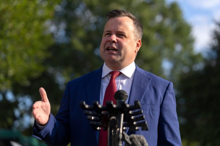 Trump sticks with Pulte for intel job as risk grows of lapse in spy powers | iNFOnews.ca