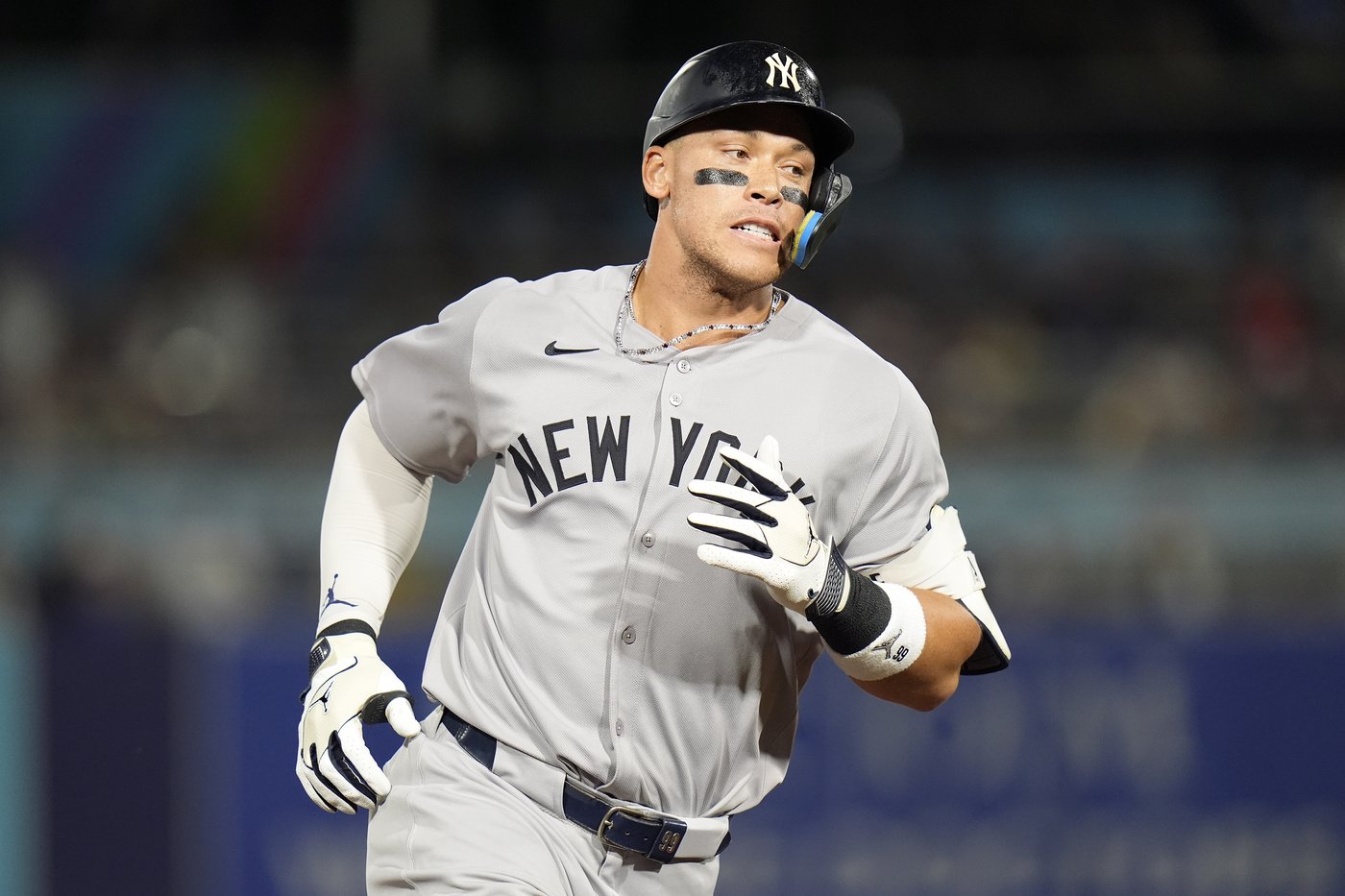 Yankees become 1st MLB team to hit 9 home runs in a game twice in one season | iNFOnews.ca