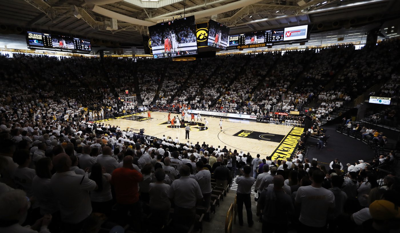 Hawkeyes hire LaSondra Barrett away from Georgia Tech to be a women's basketball assistant | iNFOnews.ca Hawkeyes hire LaSondra Barrett away from Georgia Tech to be a women's basketball assistant | iNFOnews.ca