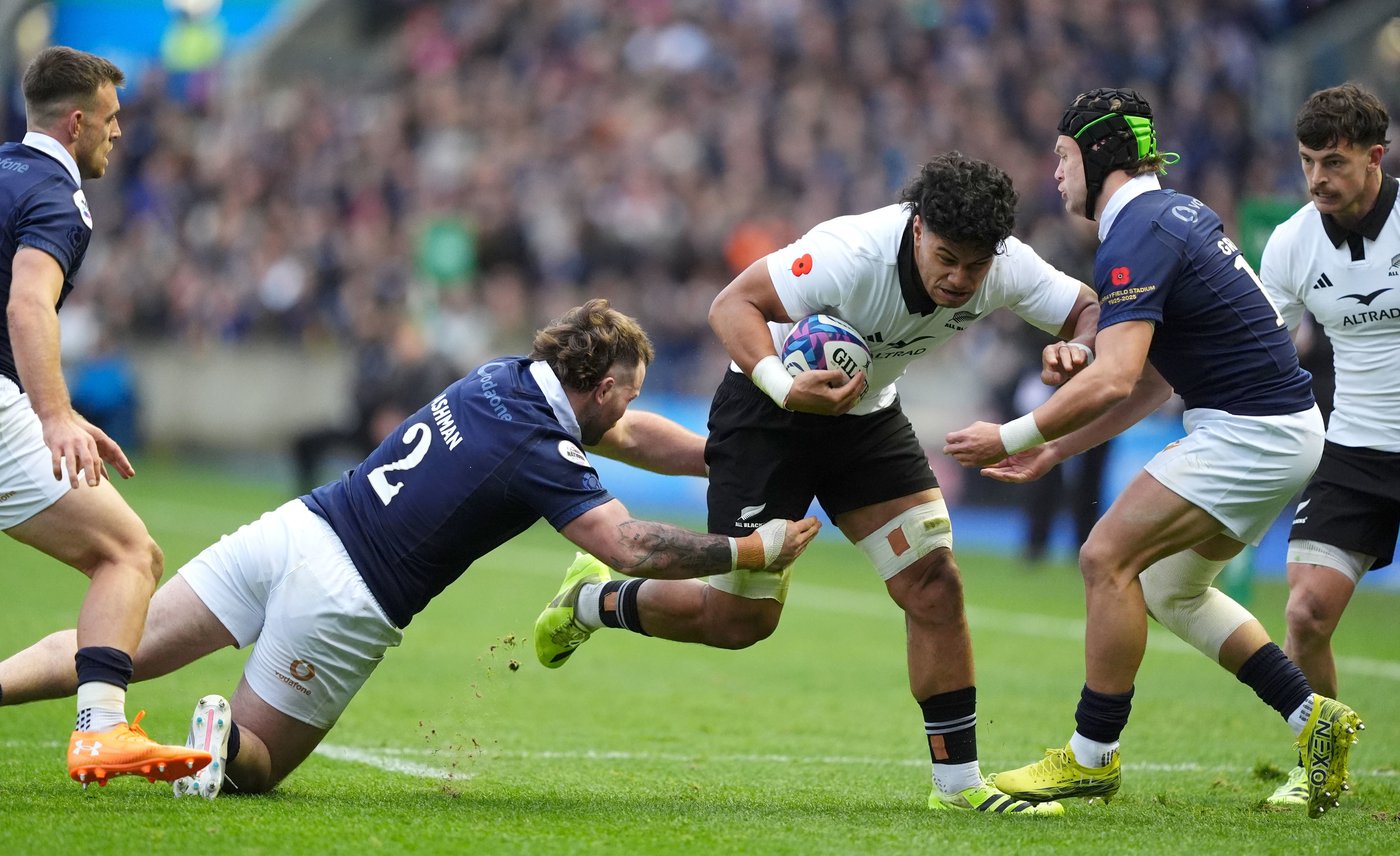 All Blacks overcome three yellow cards to stay unbeaten against Scotland | iNFOnews.ca
