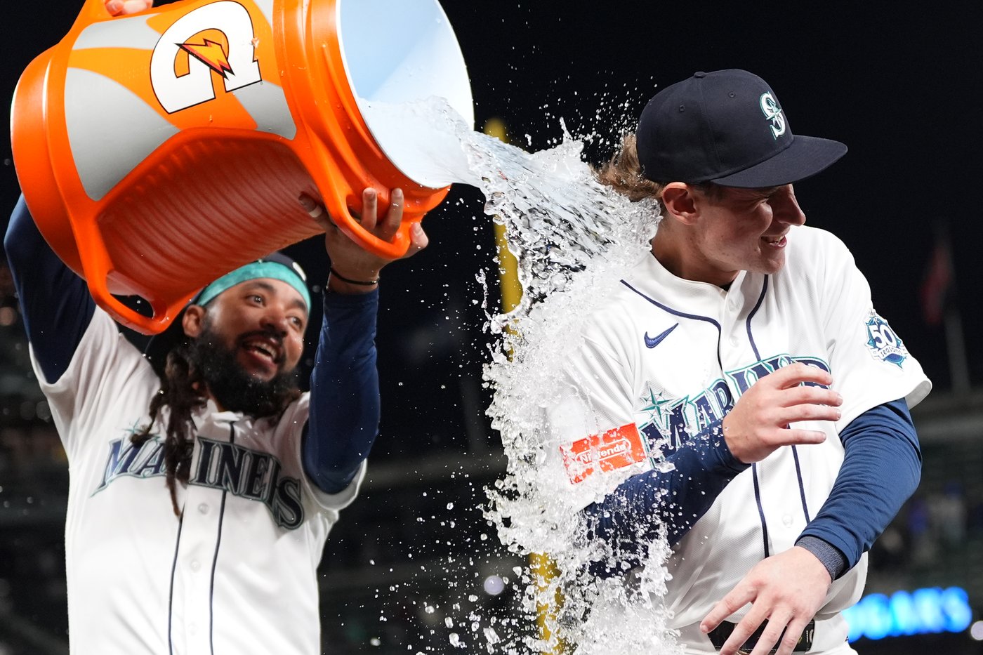 Colt Emerson homers for 1st career hit as Mariners beat White Sox 6-1 behind Woo | iNFOnews.ca