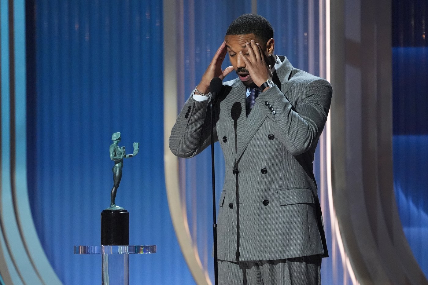 5 indelible photos from Hollywood's awards season, and the stories behind them | iNFOnews.ca