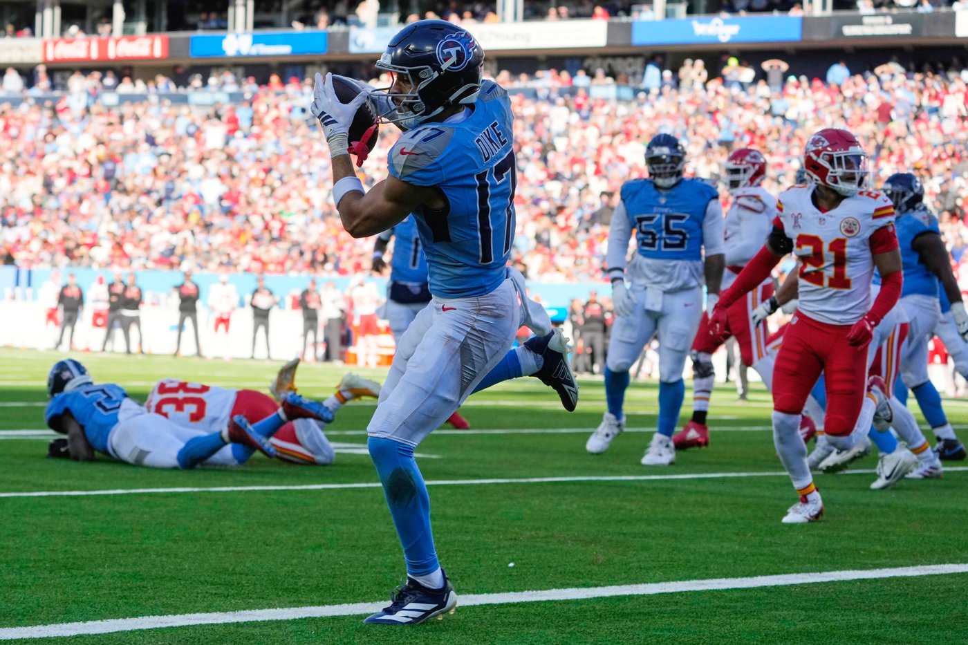 NFL's 3rd rookie QB showdown of the season pits Titans' Cam Ward vs. Saints' Tyler Shough | iNFOnews.ca