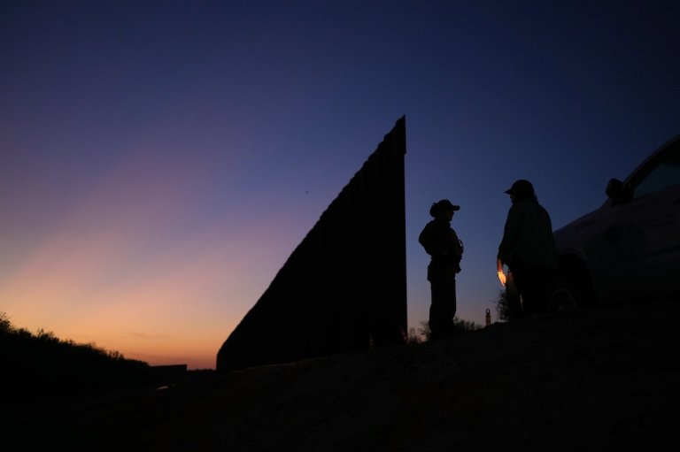 PHOTO ESSAY: Border wall cuts through wildlife refuge | iNFOnews.ca