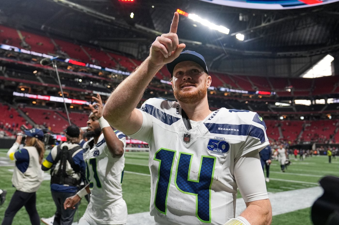Seahawks’ Darnold bounces back from trio of shaky games, stands out in 2nd half against Falcons | iNFOnews.ca Seahawks’ Darnold bounces back from trio of shaky games, stands out in 2nd half against Falcons | iNFOnews.ca