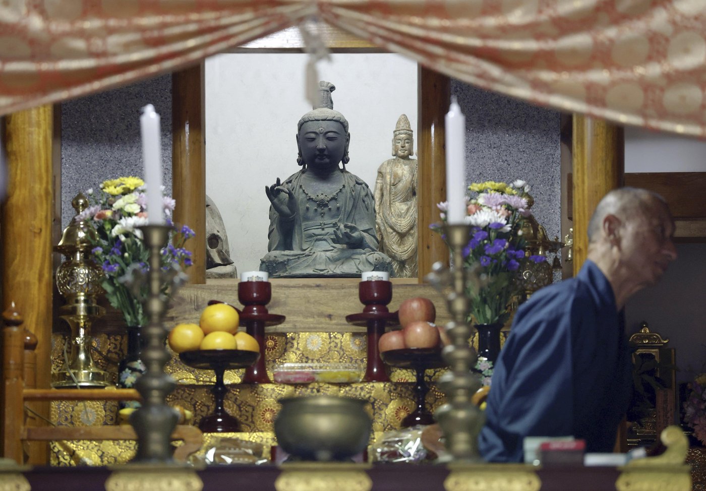 A Buddhist statue stolen from a Japanese temple nearly 13 years ago is returned from South Korea | iNFOnews.ca
