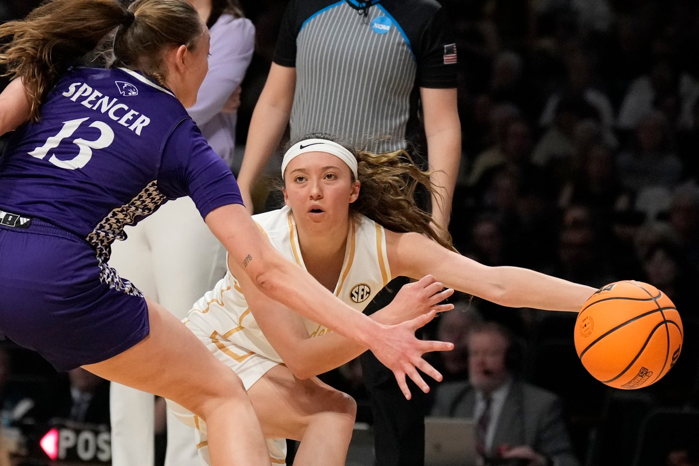 Blakes scores 30 as Vanderbilt women open March Madness routing High Point in NCAA Tournament | iNFOnews.ca Blakes scores 30 as Vanderbilt women open March Madness routing High Point in NCAA Tournament | iNFOnews.ca