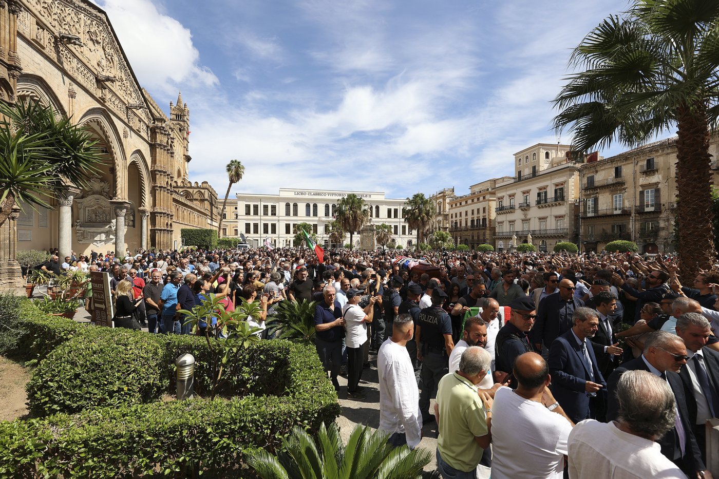 Thousands turn up at funeral of Italian World Cup hero Salvatore “Totò” Schillaci | iNFOnews.ca