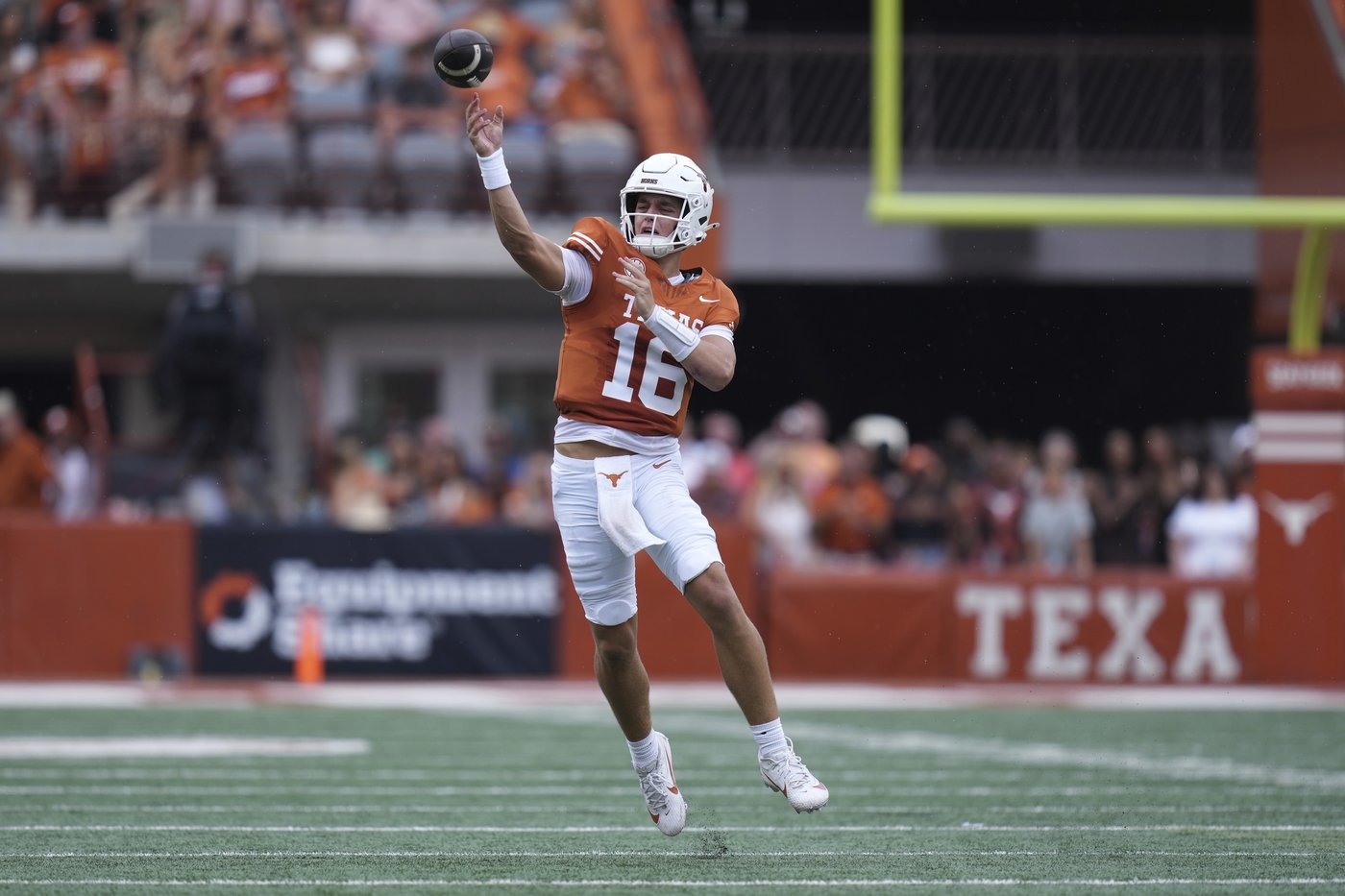 Arch Manning throws 4 TD passes as No. 7 Texas rolls past San Jose State 38-7 | iNFOnews.ca Arch Manning throws 4 TD passes as No. 7 Texas rolls past San Jose State 38-7 | iNFOnews.ca