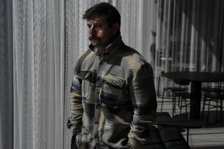 Davis Schneider's brother died of an overdose. The Blue Jay says naloxone can save others | iNFOnews.ca