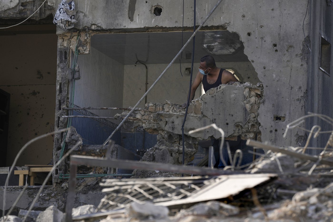 Hezbollah chief says group will hold out in its war with Israel for 'suitable' cease-fire terms | iNFOnews.ca