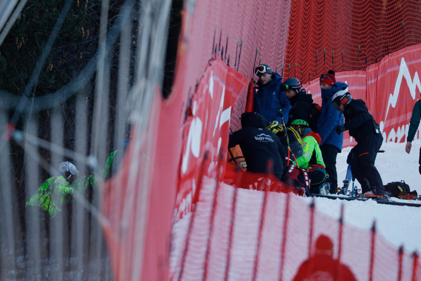 French skier Cyprien Sarrazin returns to the slopes after a serious head injury | iNFOnews.ca French skier Cyprien Sarrazin returns to the slopes after a serious head injury | iNFOnews.ca