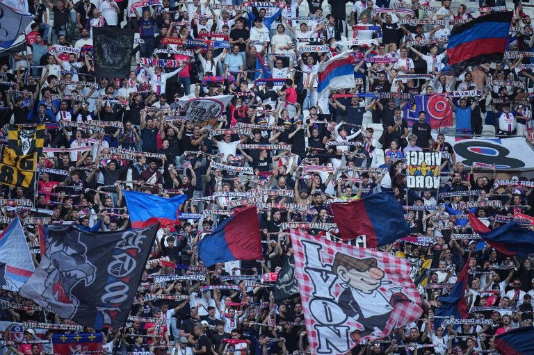 UEFA fines Lyon, Hajduk Split and Trabzonspor for fan behavior in Europe | iNFOnews.ca