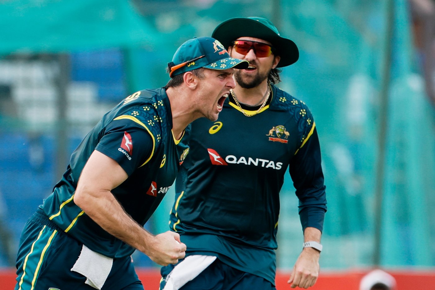 Australia beats Bangladesh by 7 runs in high-scoring 2nd T20 to win series | iNFOnews.ca Australia beats Bangladesh by 7 runs in high-scoring 2nd T20 to win series | iNFOnews.ca