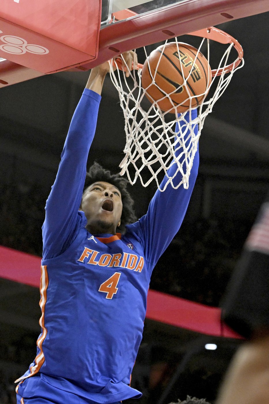 No. 8 Florida follows victory over top-ranked Tennessee with a 71-63 win over Arkansas | iNFOnews.ca No. 8 Florida follows victory over top-ranked Tennessee with a 71-63 win over Arkansas | iNFOnews.ca