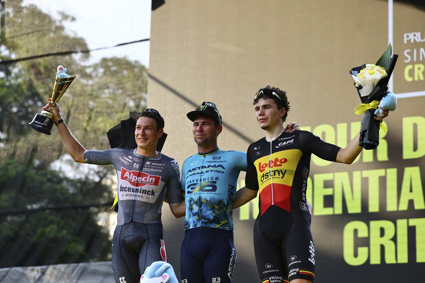 Sprint ace Mark Cavendish ends cycling career in style with Singapore win | iNFOnews.ca