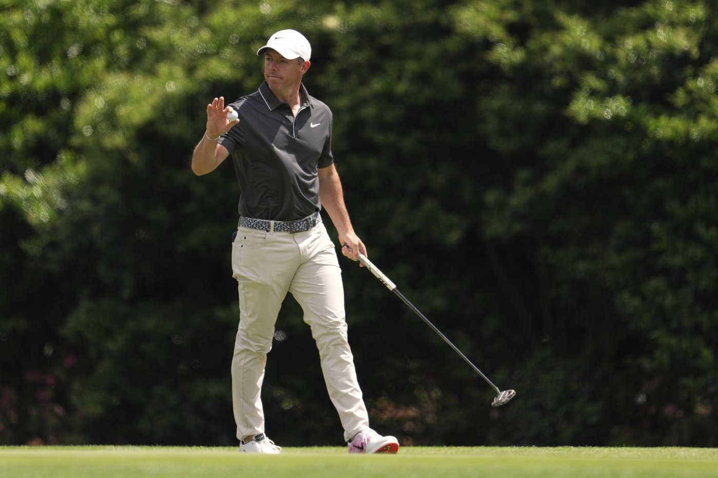 Rory McIlroy catches fire, shoots 66 to get back into contention at the Masters | iNFOnews.ca Rory McIlroy catches fire, shoots 66 to get back into contention at the Masters | iNFOnews.ca