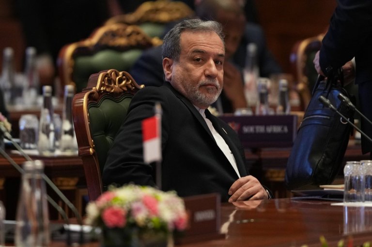 Iran's top diplomat says a lack of trust is impeding talks to end war with the US | iNFOnews.ca