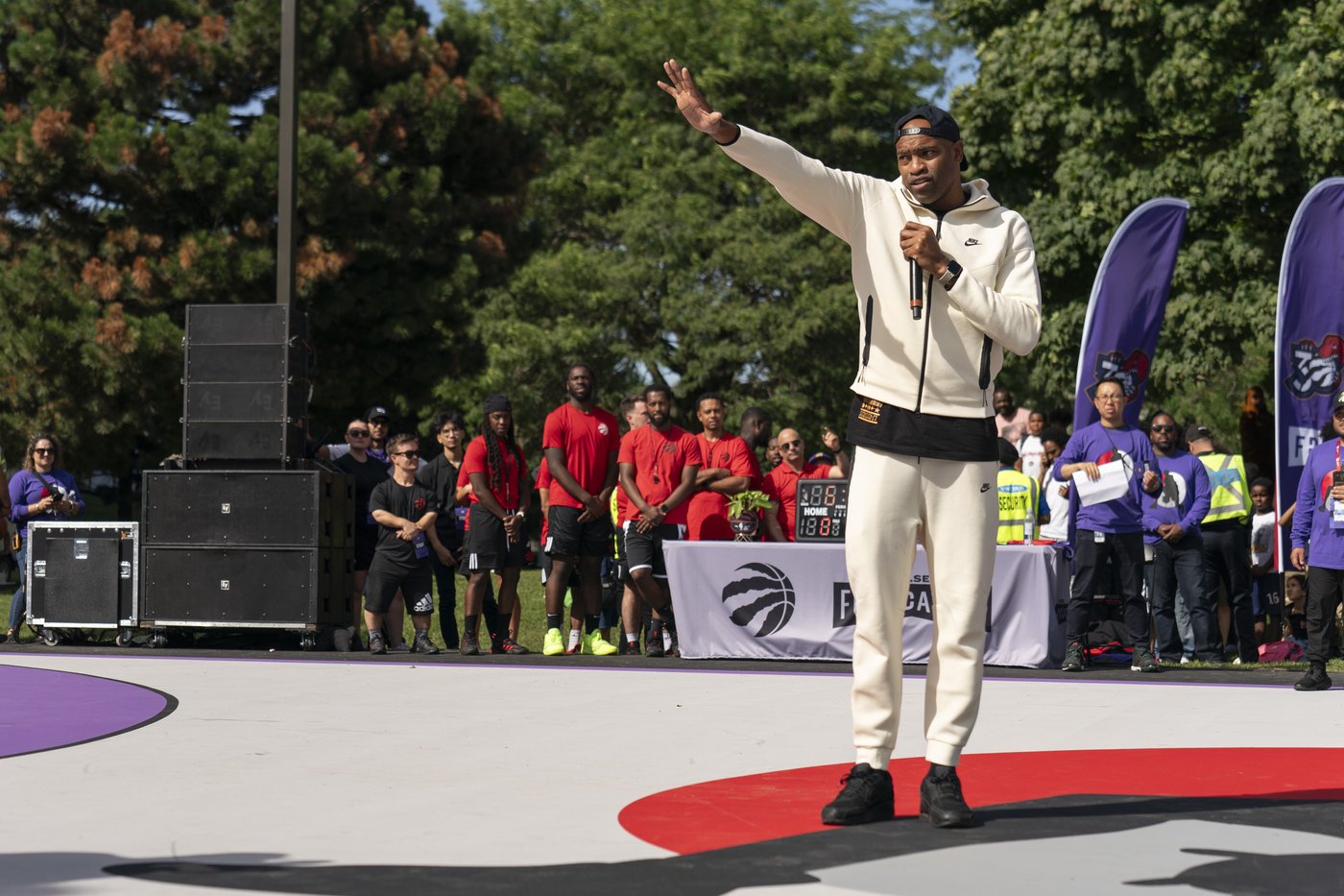 Toronto Raptors confirm plans to retire Vince Carter's No. 15 in November | iNFOnews.ca