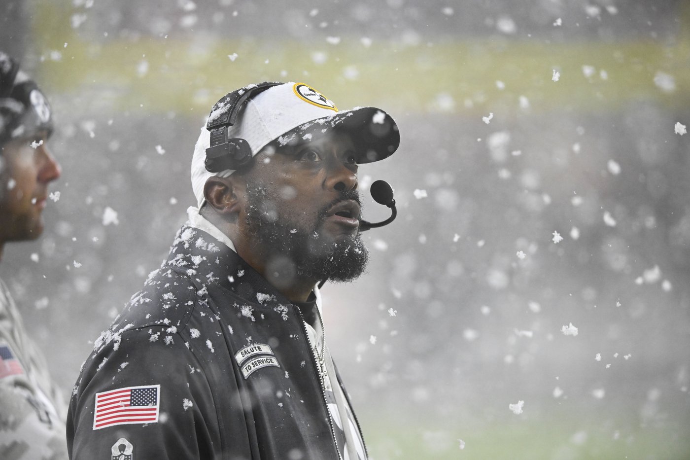 Nick Chubb plows through heavy snow for 2-yard TD, giving Browns 24-19 win over Steelers | iNFOnews.ca