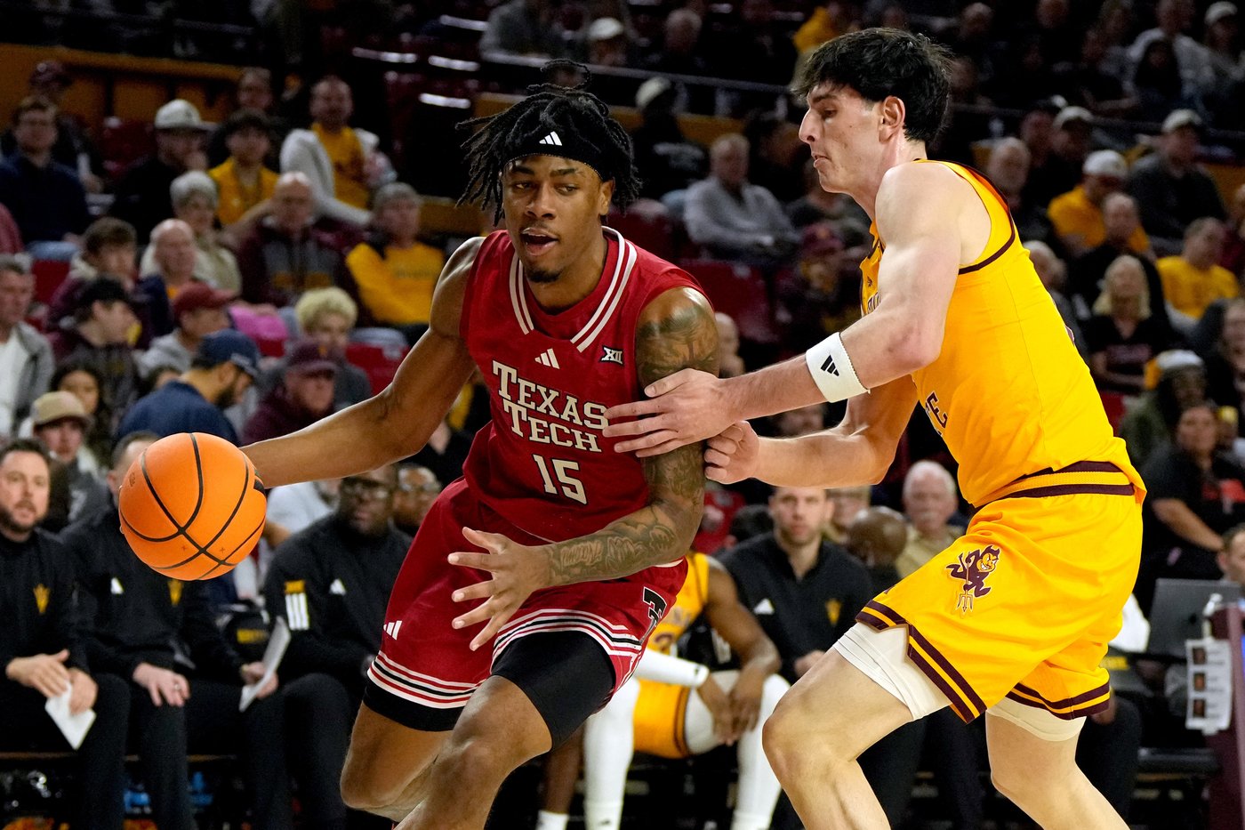 Texas Tech star JT Toppin injures lower right leg in loss to Arizona State | iNFOnews.ca Texas Tech star JT Toppin injures lower right leg in loss to Arizona State | iNFOnews.ca