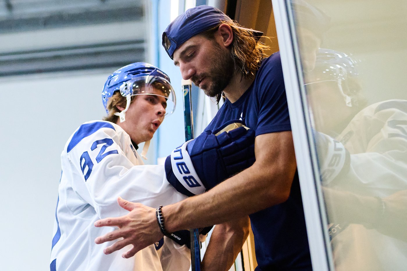 'The playmaking is elite': McKenna impresses as Maple Leafs hit the ice at camp | iNFOnews.ca 'The playmaking is elite': McKenna impresses as Maple Leafs hit the ice at camp | iNFOnews.ca
