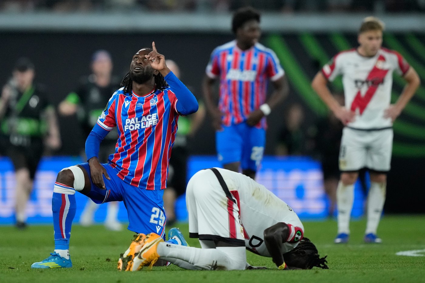 Crystal Palace beats Rayo Vallecano 1-0 for Conference League title, club's 1st European trophy | iNFOnews.ca Crystal Palace beats Rayo Vallecano 1-0 for Conference League title, club's 1st European trophy | iNFOnews.ca