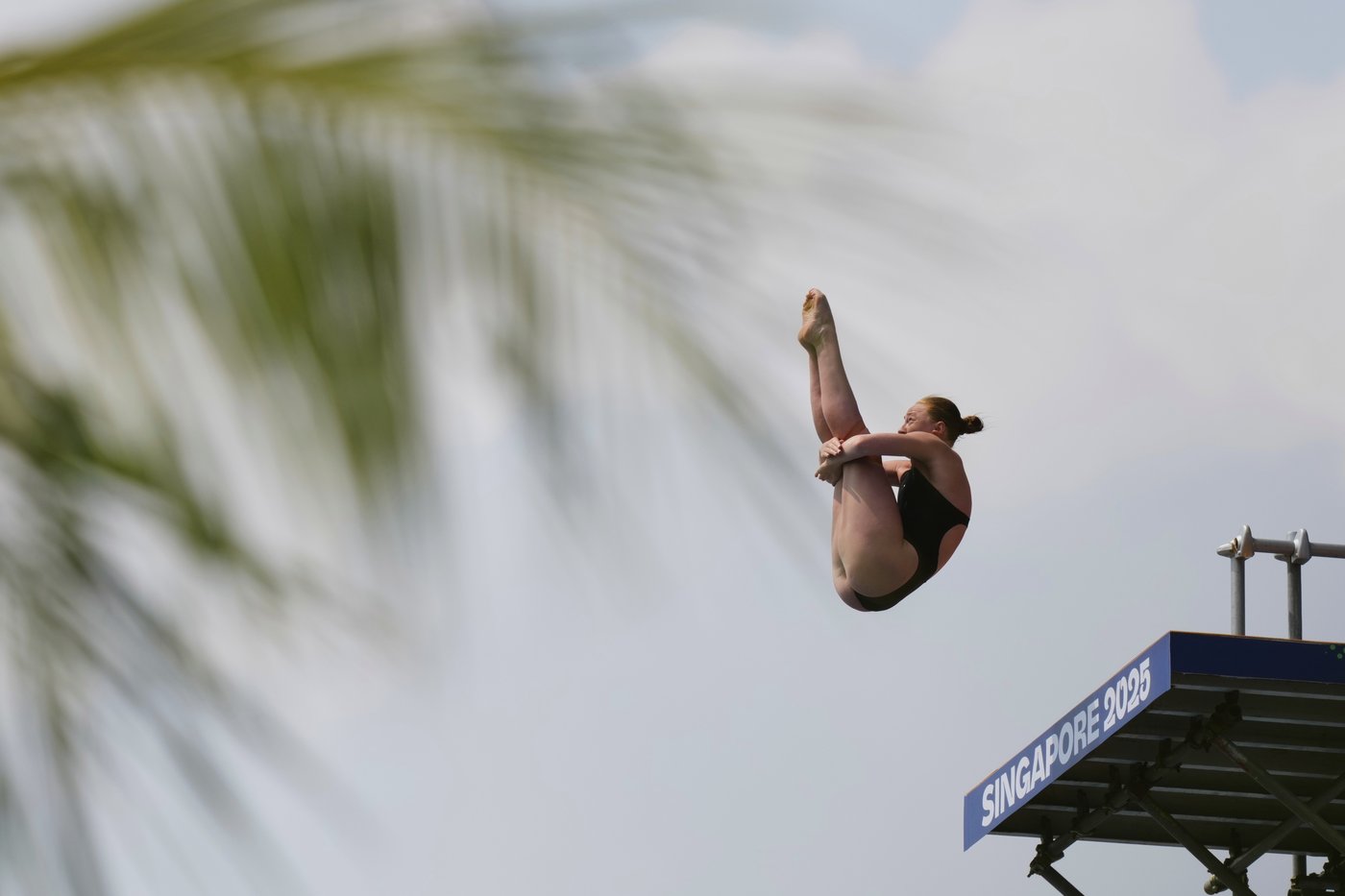 Montreal's Simone Leathead wins high-diving silver at World Aquatics Championship | iNFOnews.ca