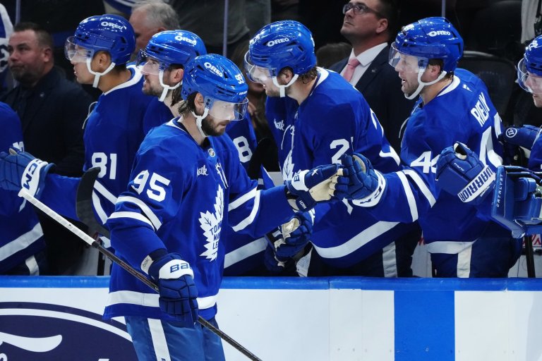 Ekman-Larsson has three points, Maple Leafs down Predators 7-4 | iNFOnews.ca