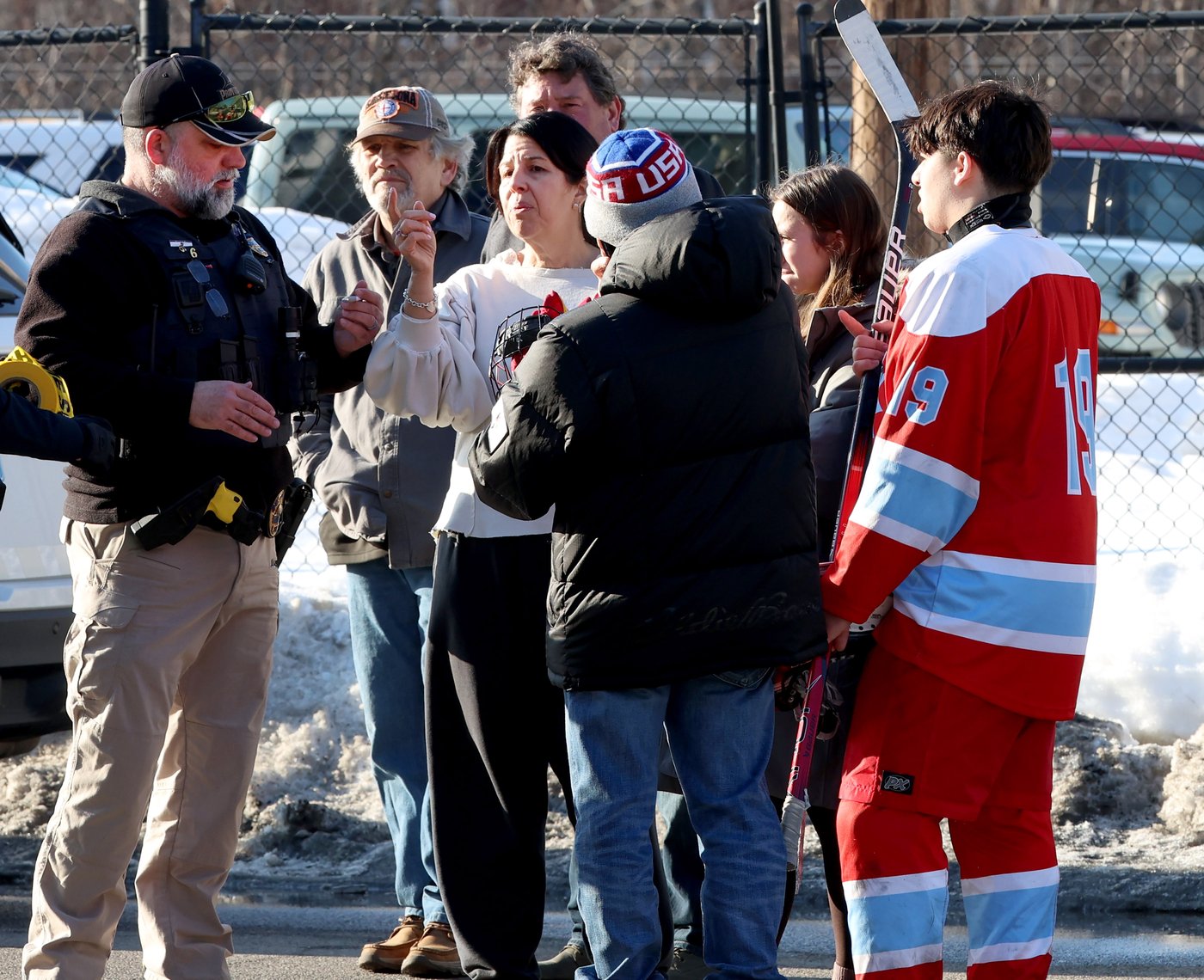 Shooting at Rhode Island youth hockey game leaves 3 dead, including shooter, and 3 more wounded | iNFOnews.ca Shooting at Rhode Island youth hockey game leaves 3 dead, including shooter, and 3 more wounded | iNFOnews.ca