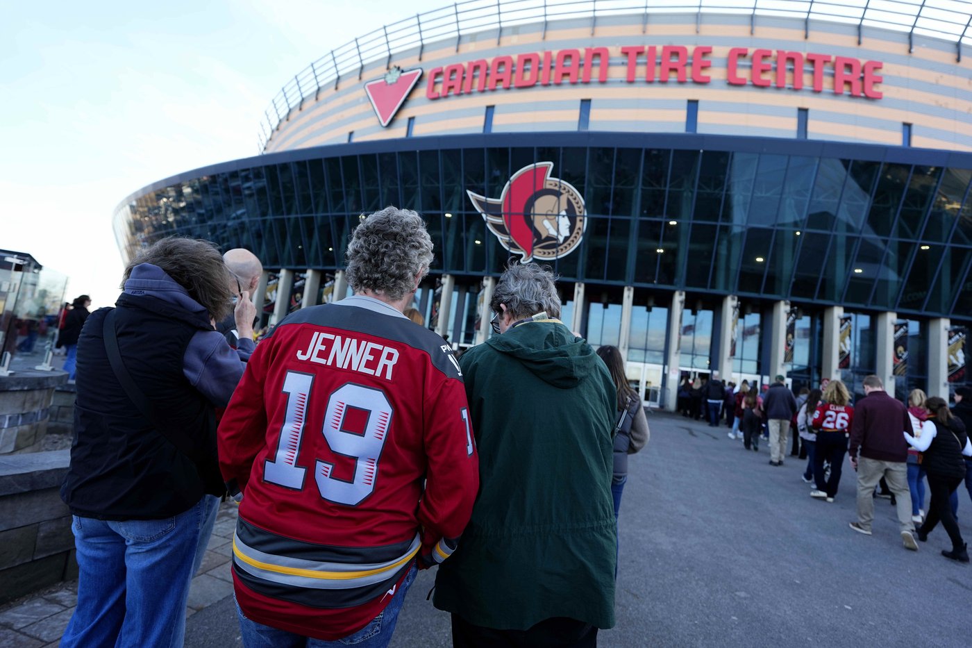 Charge, Fleet set to resume PWHL semifinal series after lengthy layoff | iNFOnews.ca