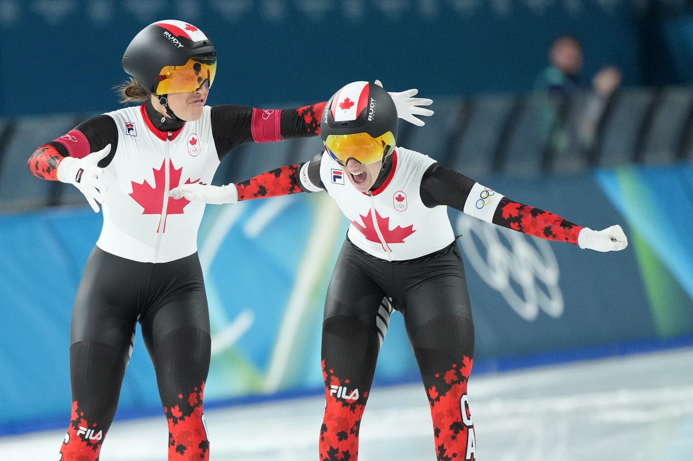 Canada strikes gold again in women’s team pursuit, climbs to 12 medals at Olympics | iNFOnews.ca