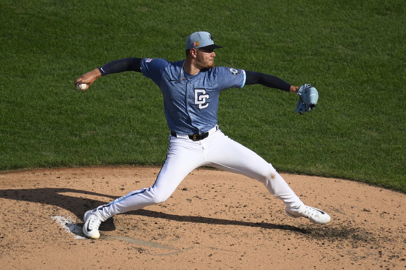 Nationals' Cade Cavalli savors 1st major league victory nearly three years after debut | iNFOnews.ca