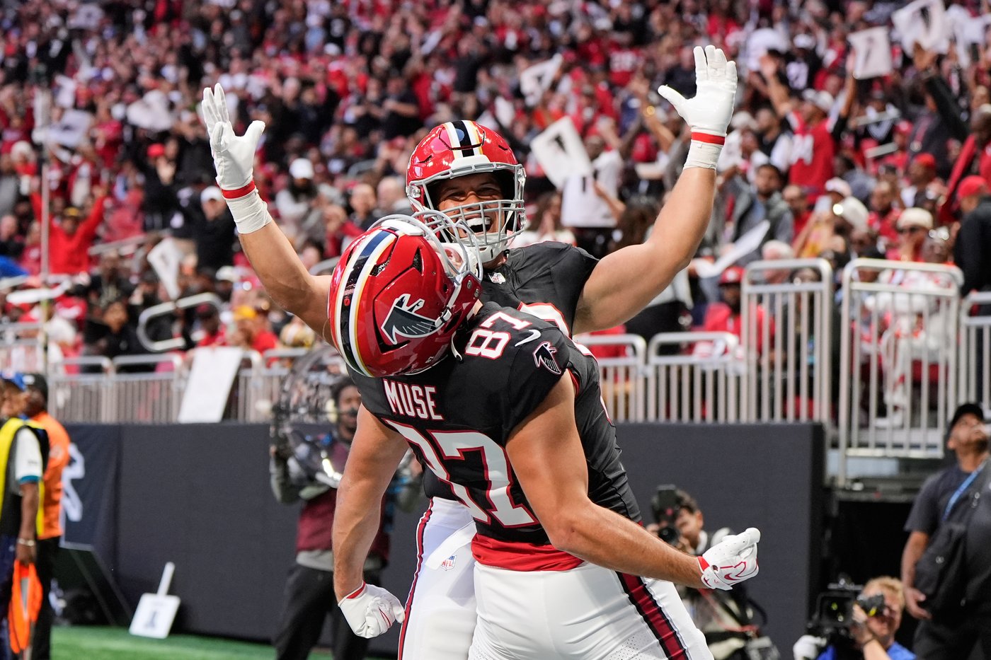 Michael Penix Jr. throws 3 TD passes, Falcons force 4 turnovers to give 49ers first loss, 29-20 | iNFOnews.ca