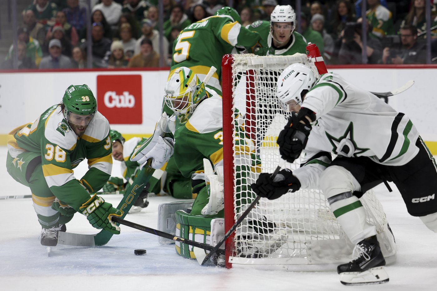 Marchment nets a pair of goals as Stars beat Wild 2-1 | iNFOnews.ca