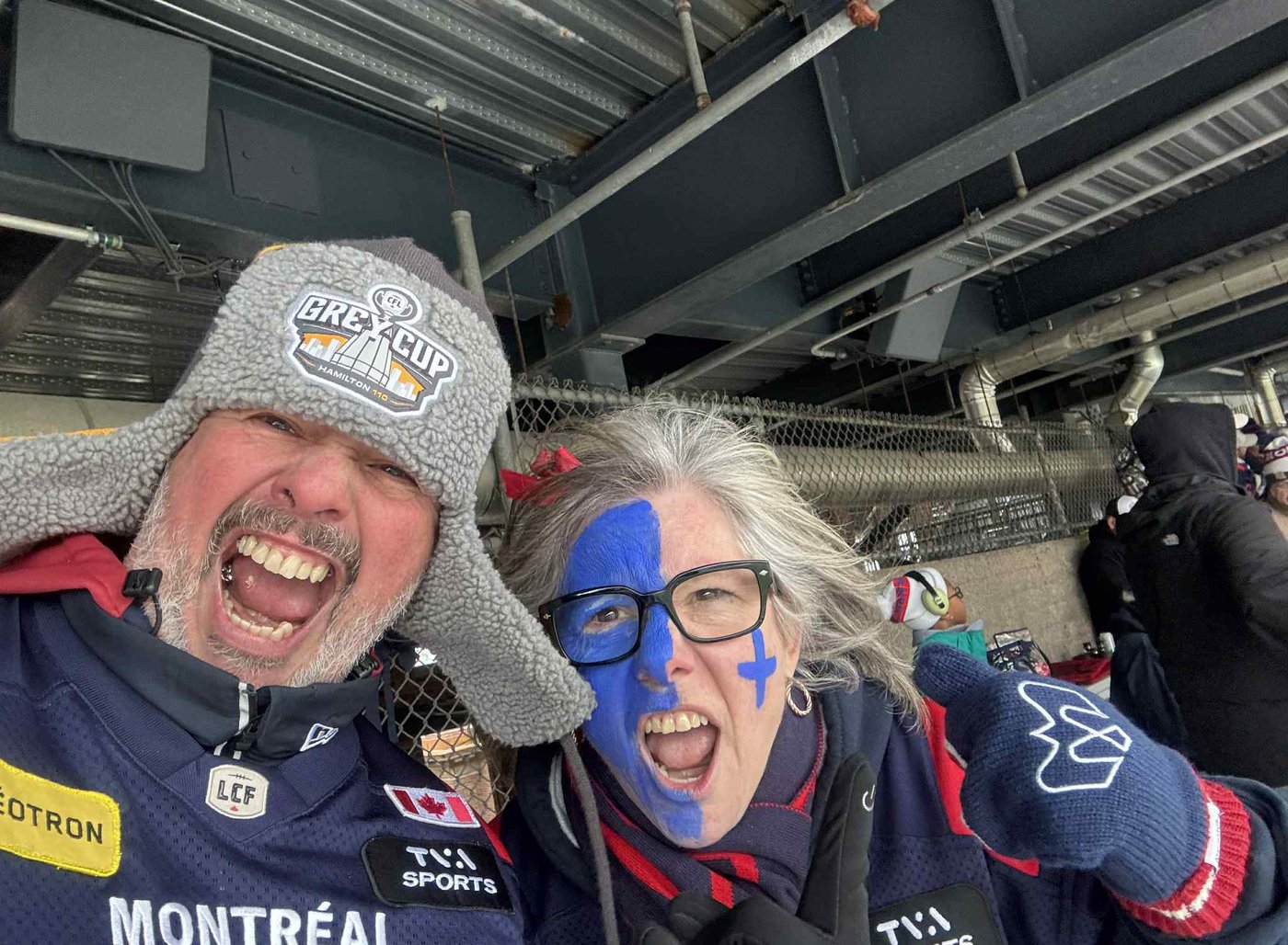 Quebecers descend on Winnipeg for Grey Cup — unwashed jerseys in tow | iNFOnews.ca Quebecers descend on Winnipeg for Grey Cup — unwashed jerseys in tow | iNFOnews.ca