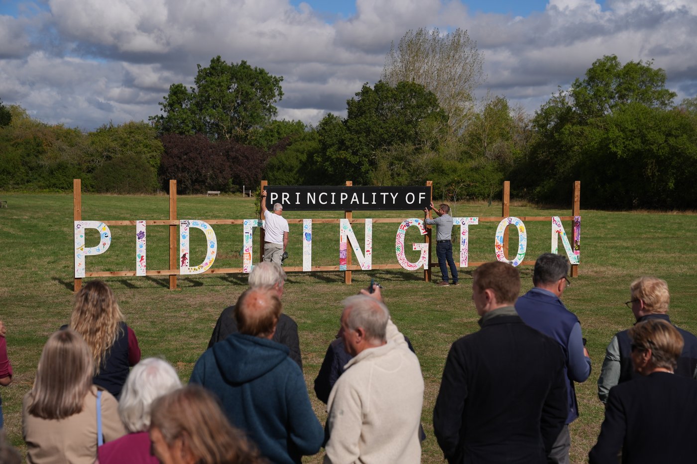 English village votes to leave the UK over migrant housing plan | iNFOnews.ca English village votes to leave the UK over migrant housing plan | iNFOnews.ca