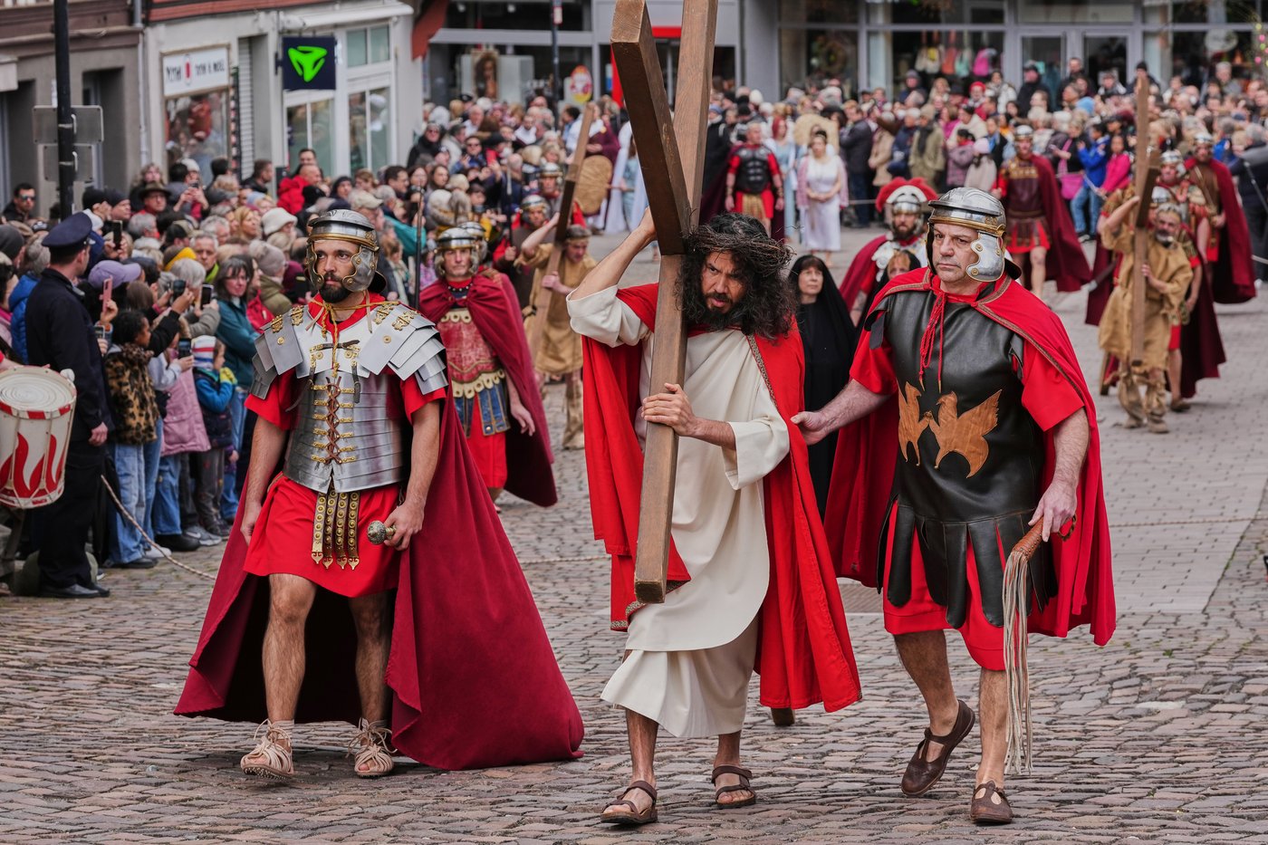 Good Friday is a unique and solemn day for Christians, with ancient prayers and fervent processions | iNFOnews.ca Good Friday is a unique and solemn day for Christians, with ancient prayers and fervent processions | iNFOnews.ca