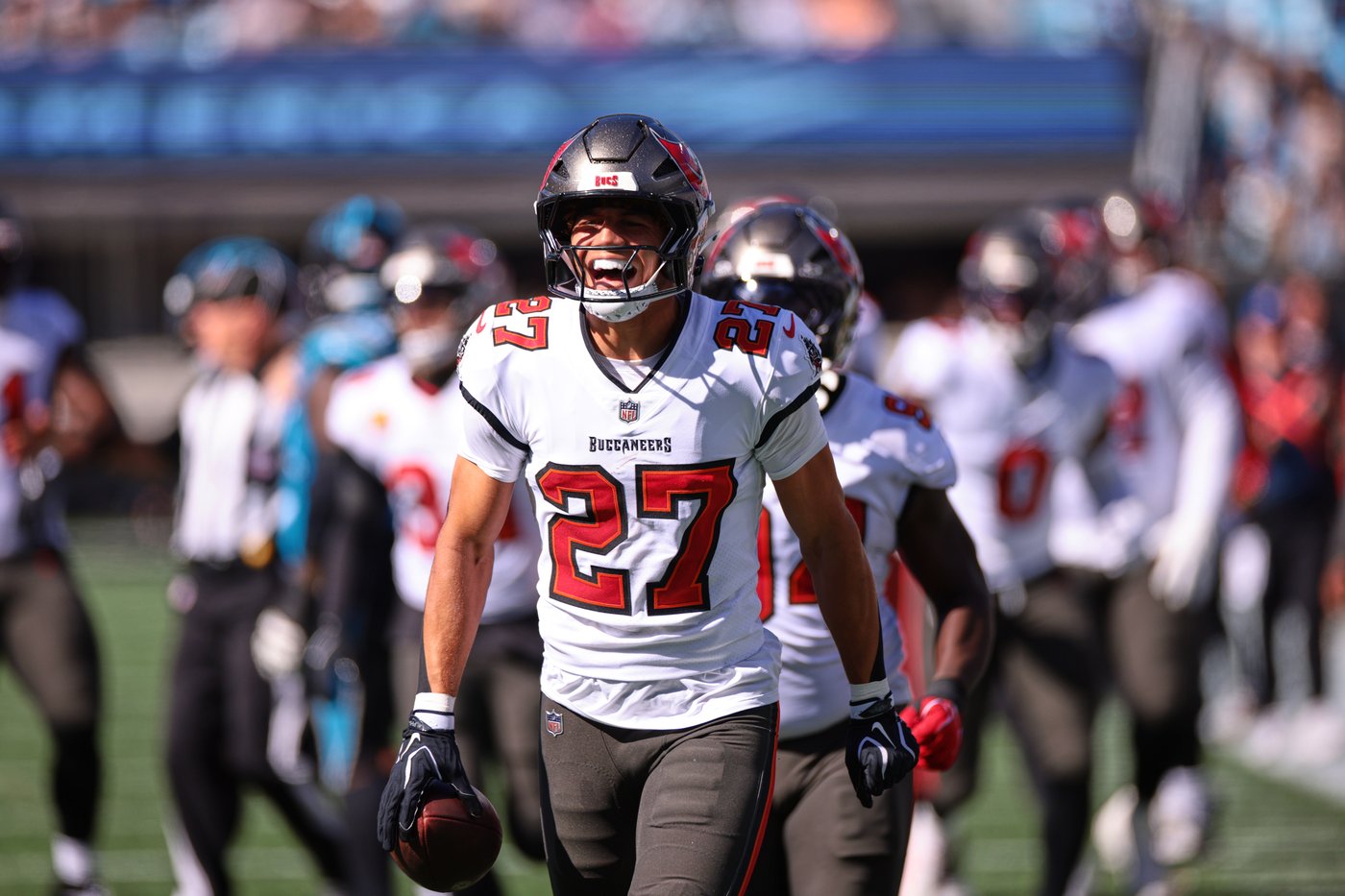 Bucky Irving runs for 2 TDs and Bucs force 4 turnovers in 43-13 rout of Panthers | iNFOnews.ca Bucky Irving runs for 2 TDs and Bucs force 4 turnovers in 43-13 rout of Panthers | iNFOnews.ca