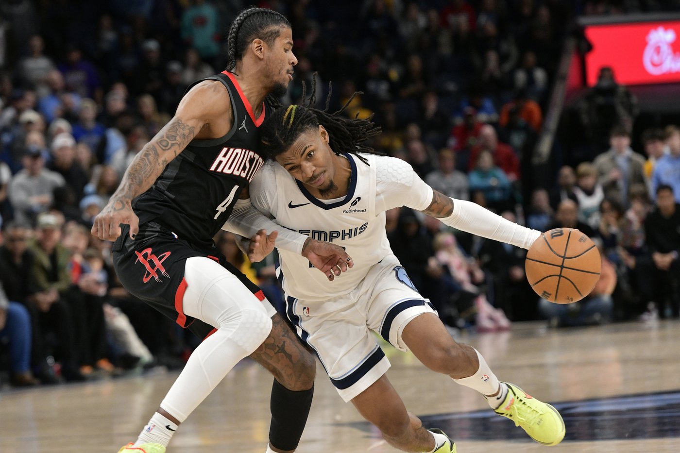 Morant comes up clutch in the final minute to lift Grizzlies over Timberwolves 127-125 | iNFOnews.ca