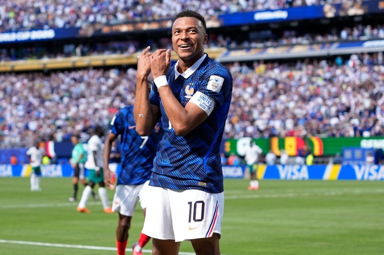 Kylian Mbappé sparks France with two goals in 3-1 win over Senegal at the World Cup | iNFOnews.ca