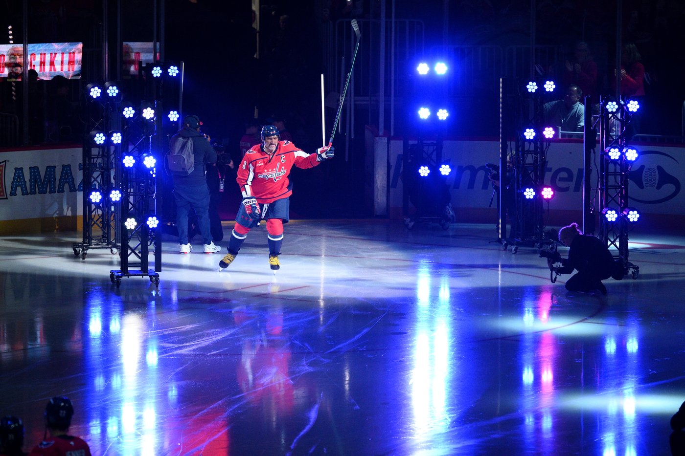 Ovechkin's sons introduce him before Washington's home opener, and the Capitals top Pittsburgh 5-3 | iNFOnews.ca Ovechkin's sons introduce him before Washington's home opener, and the Capitals top Pittsburgh 5-3 | iNFOnews.ca