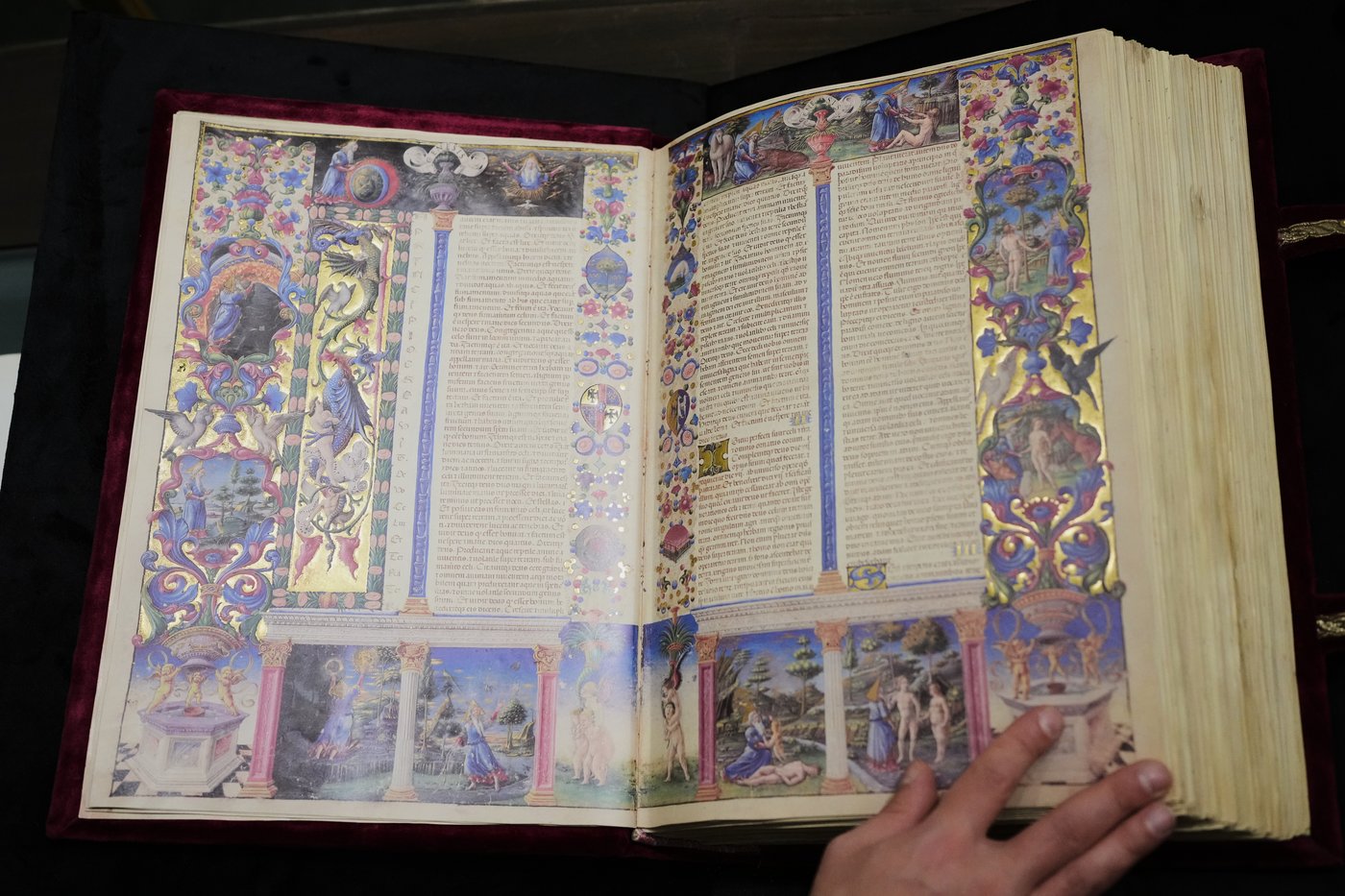 One of the most spectacular Renaissance illuminated manuscripts, a bible, on rare display in Rome | iNFOnews.ca